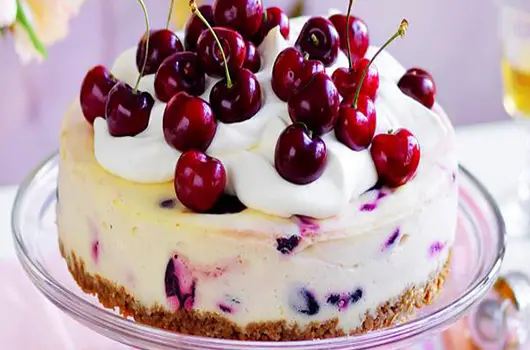 Cherry Cake With Cream Cheese Recipe