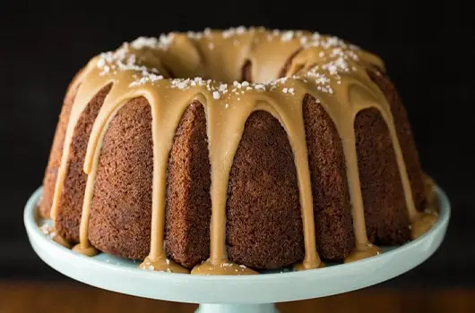 How Do You Frost A Bundt Cake