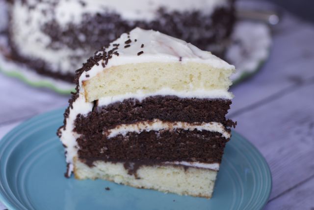 Chocolate And Vanilla Cake Recipe