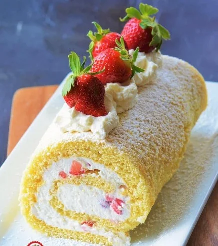 Vanilla Swiss Roll Cake
